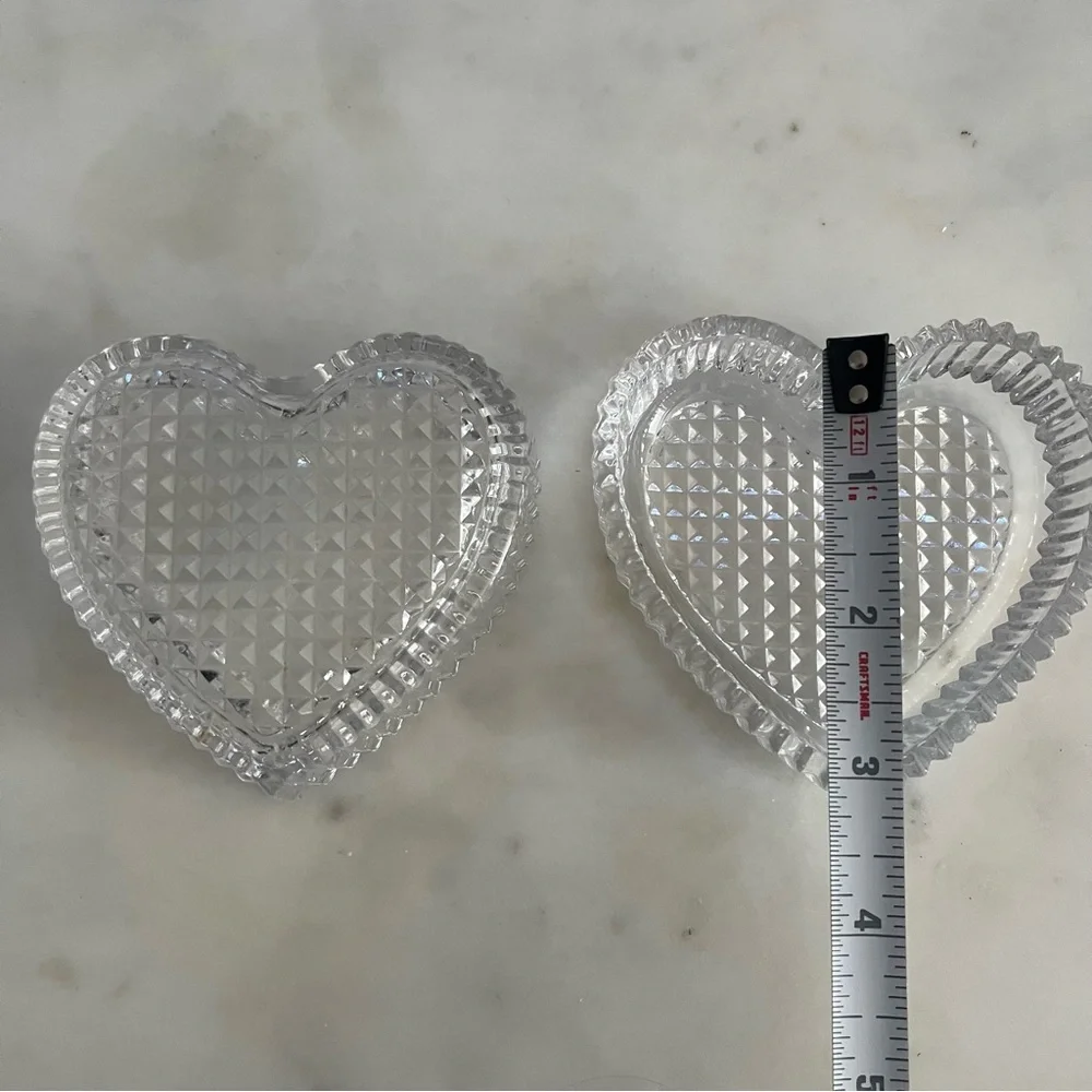 Like 🆕 Crystal heart shaped jewelry trinket box